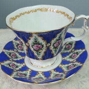 Royal Albert Sandringham Series Bone China Teacup and Saucer